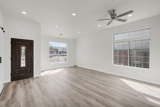 1019 Carrie St, Stockton, CA 95206
