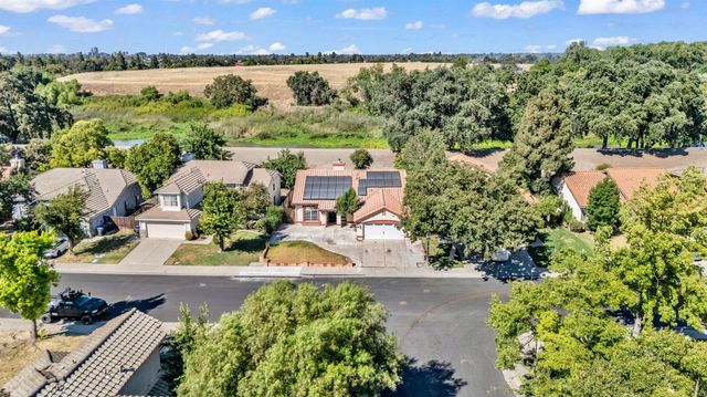 1019 Carrie St, Stockton, CA 95206