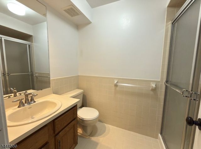 149 Mockingbird Ct 149, Readington Twp., NJ 08887