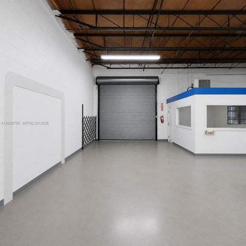 1085 E 27th St, Hialeah, FL 33013