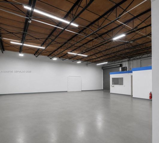 1085 E 27th St, Hialeah, FL 33013