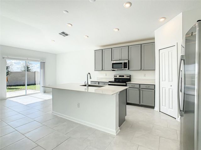2330 BURNEY FALLS LANE, Davenport, FL 33837