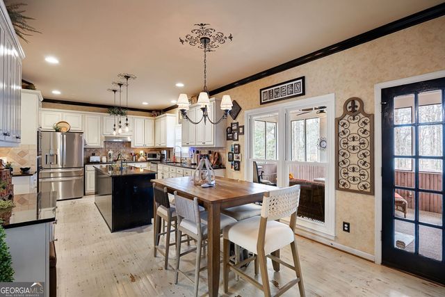 49 Old Mountain Road NW, Powder Springs, GA 30127