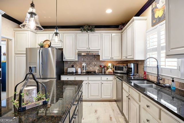 49 Old Mountain Road NW, Powder Springs, GA 30127