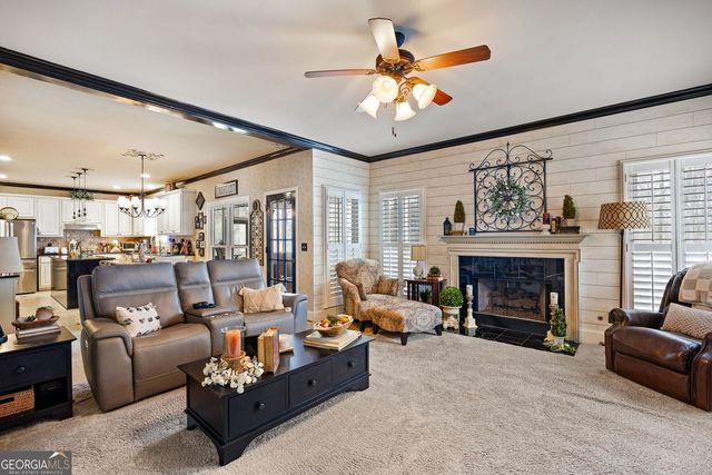 49 Old Mountain Road NW, Powder Springs, GA 30127