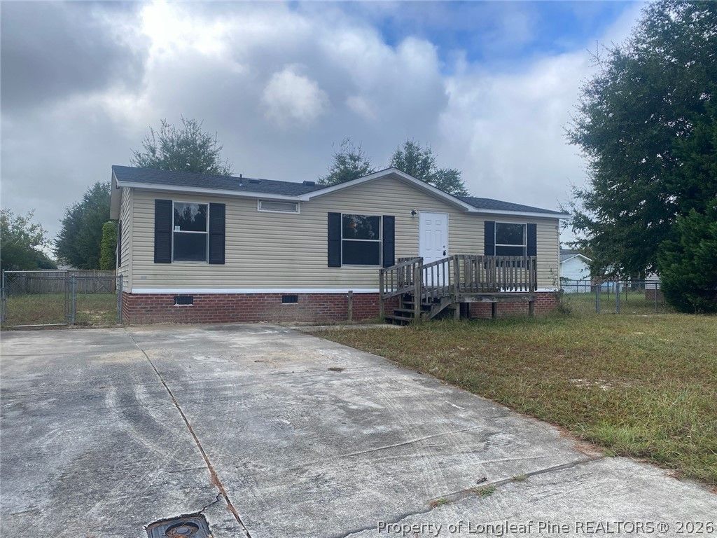 5011 Starbeam Drive, Fayetteville, NC 28306 — exterior