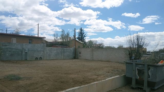 1304 Montoya Place, Santa Fe, NM 87505