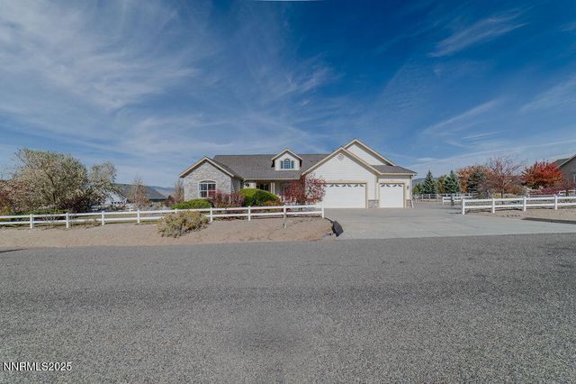 1604 Chiquita Street, Minden, NV 89423