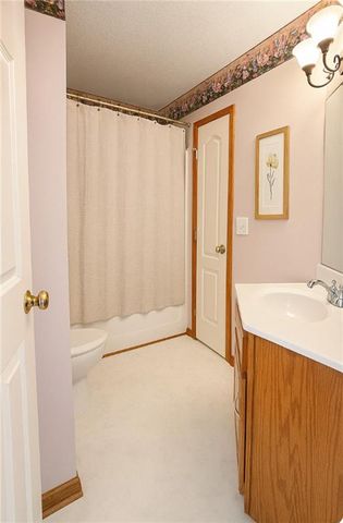 12124 E 54th Street, Kansas City, MO 64133