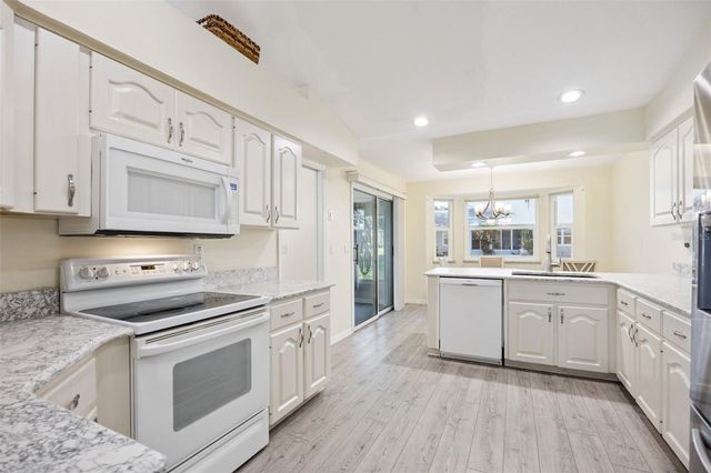 26920 RACQUET CIRCLE, Leesburg, FL 34748