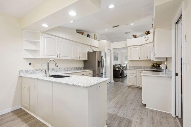 26920 RACQUET CIRCLE, Leesburg, FL 34748