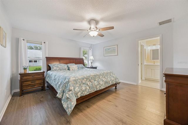 26920 RACQUET CIRCLE, Leesburg, FL 34748