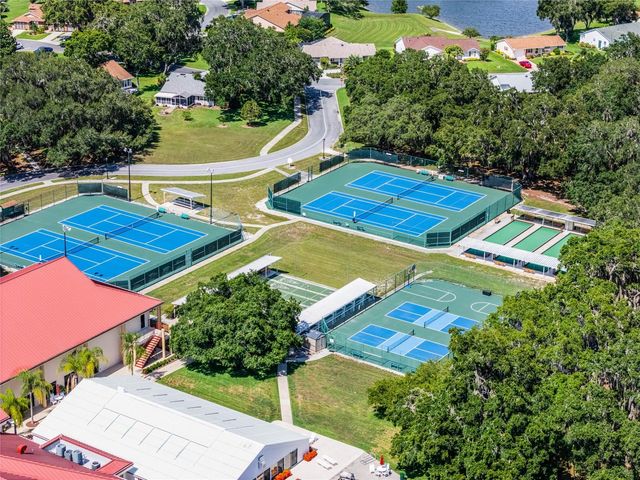 26920 RACQUET CIRCLE, Leesburg, FL 34748