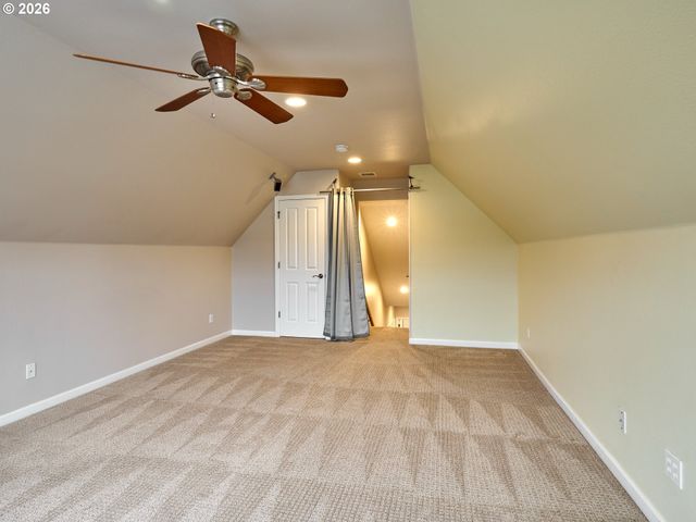 829 PIONEER Dr, Silverton, OR 97381