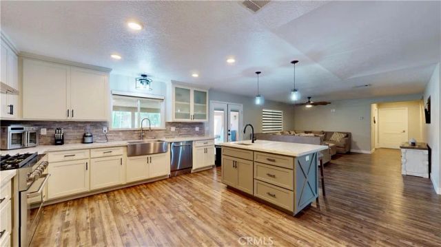 7610 Glider Avenue, Hesperia, CA 92345