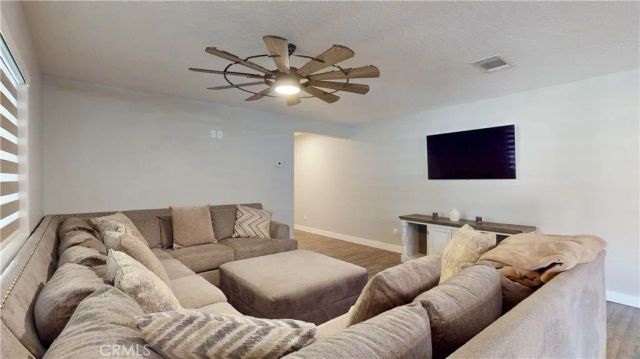 7610 Glider Avenue, Hesperia, CA 92345