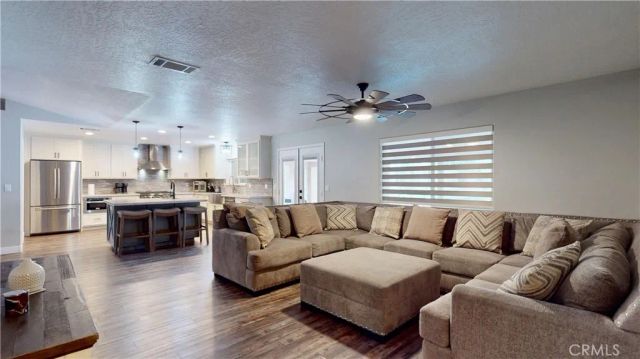 7610 Glider Avenue, Hesperia, CA 92345