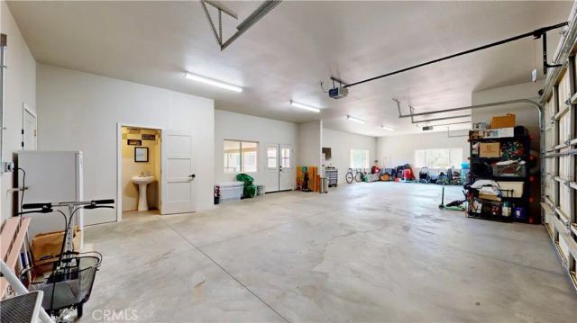 7610 Glider Avenue, Hesperia, CA 92345