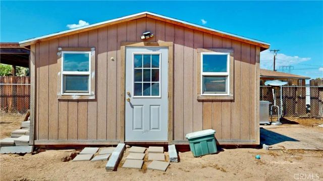 7610 Glider Avenue, Hesperia, CA 92345