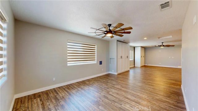 7610 Glider Avenue, Hesperia, CA 92345