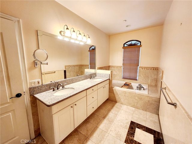 1016 W Huntington Drive A, Arcadia, CA 91007