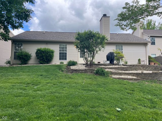 525 Buffalo Run Drive, Indianapolis, IN 46227