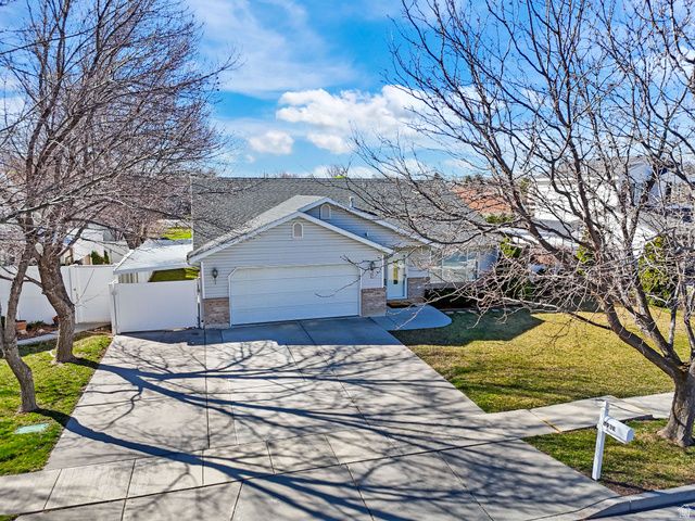 893 E 760 N, Ogden, UT 84404