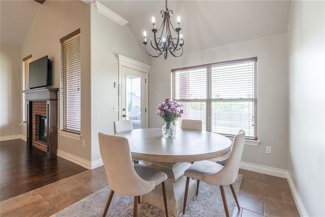 4933 Champlain Place, Edmond, OK 73025