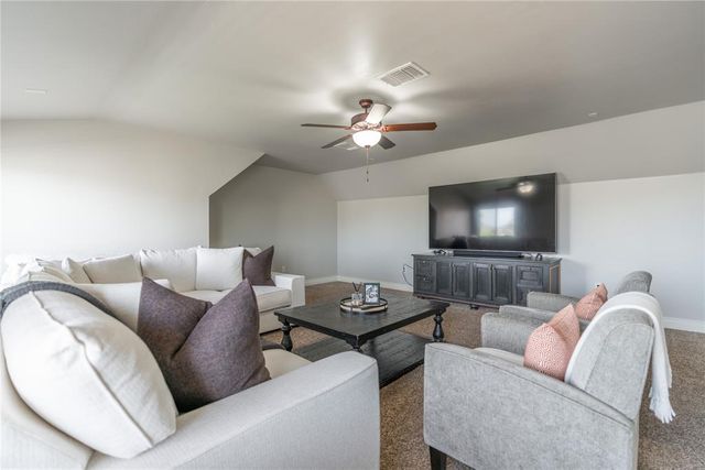 4933 Champlain Place, Edmond, OK 73025