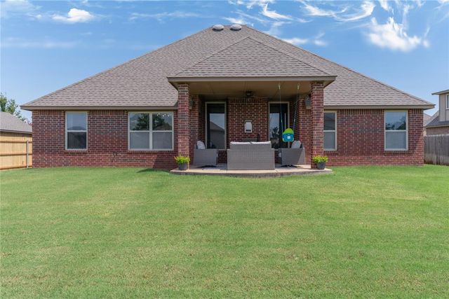 4933 Champlain Place, Edmond, OK 73025