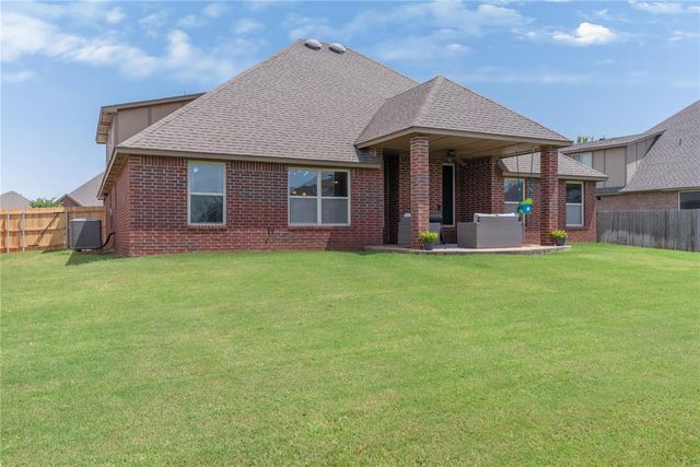 4933 Champlain Place, Edmond, OK 73025