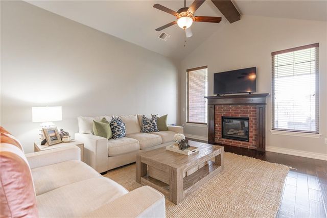 4933 Champlain Place, Edmond, OK 73025