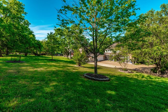 517 Natalie Dr, Goodlettsville, TN 37072