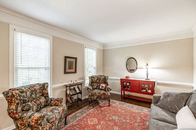 517 Natalie Dr, Goodlettsville, TN 37072