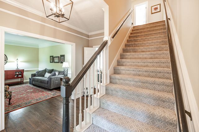 517 Natalie Dr, Goodlettsville, TN 37072