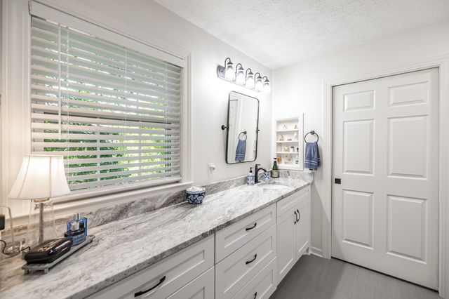517 Natalie Dr, Goodlettsville, TN 37072