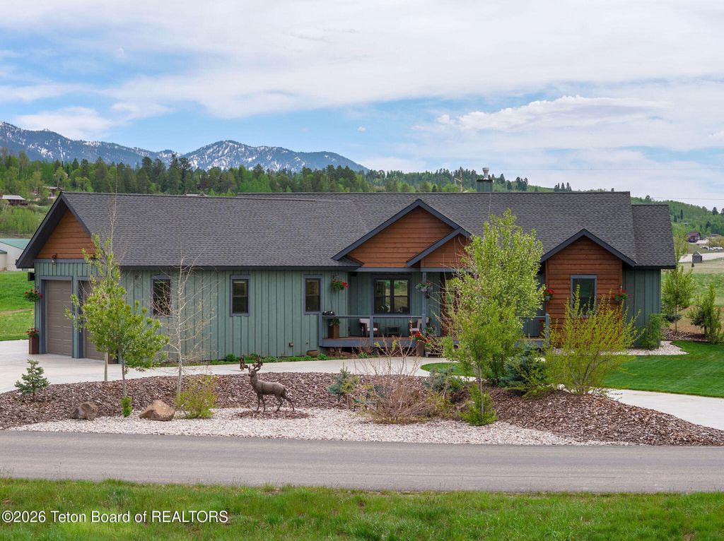 159 RIVER TRAIL Drive, Alpine, WY 83128 photo 5
