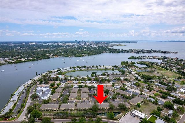 170 COQUINA BAY DRIVE, St Petersburg, FL 33705