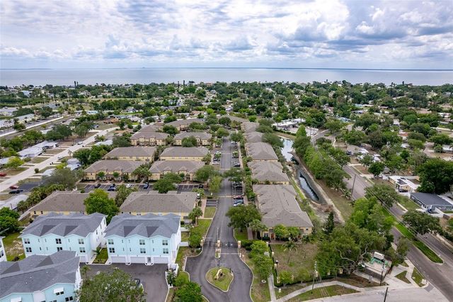 170 COQUINA BAY DRIVE, St Petersburg, FL 33705