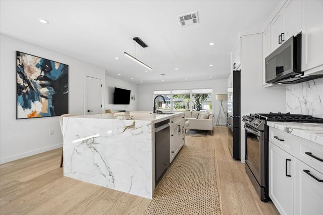 3027 Stanton Street, Houston, TX 77025