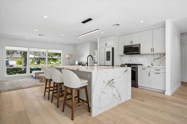 3027 Stanton Street, Houston, TX 77025