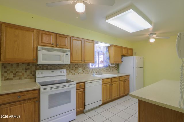 711 E LAUREL Drive 5, Casa Grande, AZ 85122