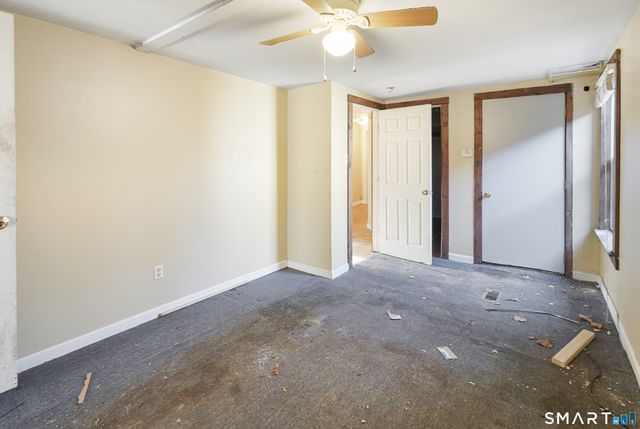 385 Putnam Pike, Killingly, CT 06241