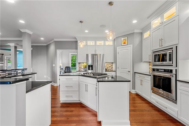 1272 McEwen Rd, Cecil, PA 15317