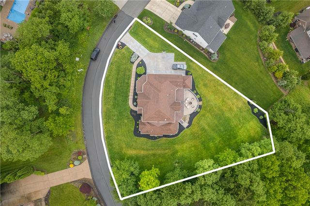 1272 McEwen Rd, Cecil, PA 15317