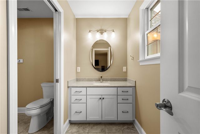 1272 McEwen Rd, Cecil, PA 15317