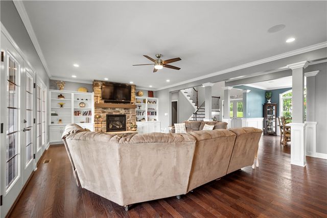 1272 McEwen Rd, Cecil, PA 15317