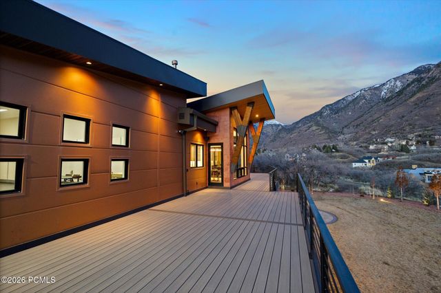 9 Windsong, Sandy, UT 84092