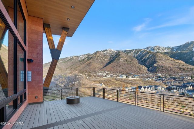 9 Windsong, Sandy, UT 84092