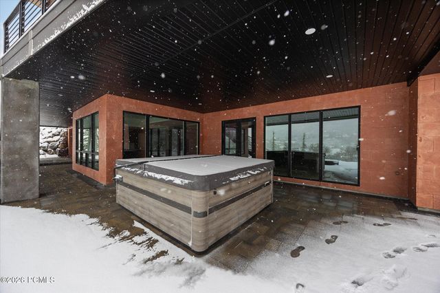 9 Windsong, Sandy, UT 84092